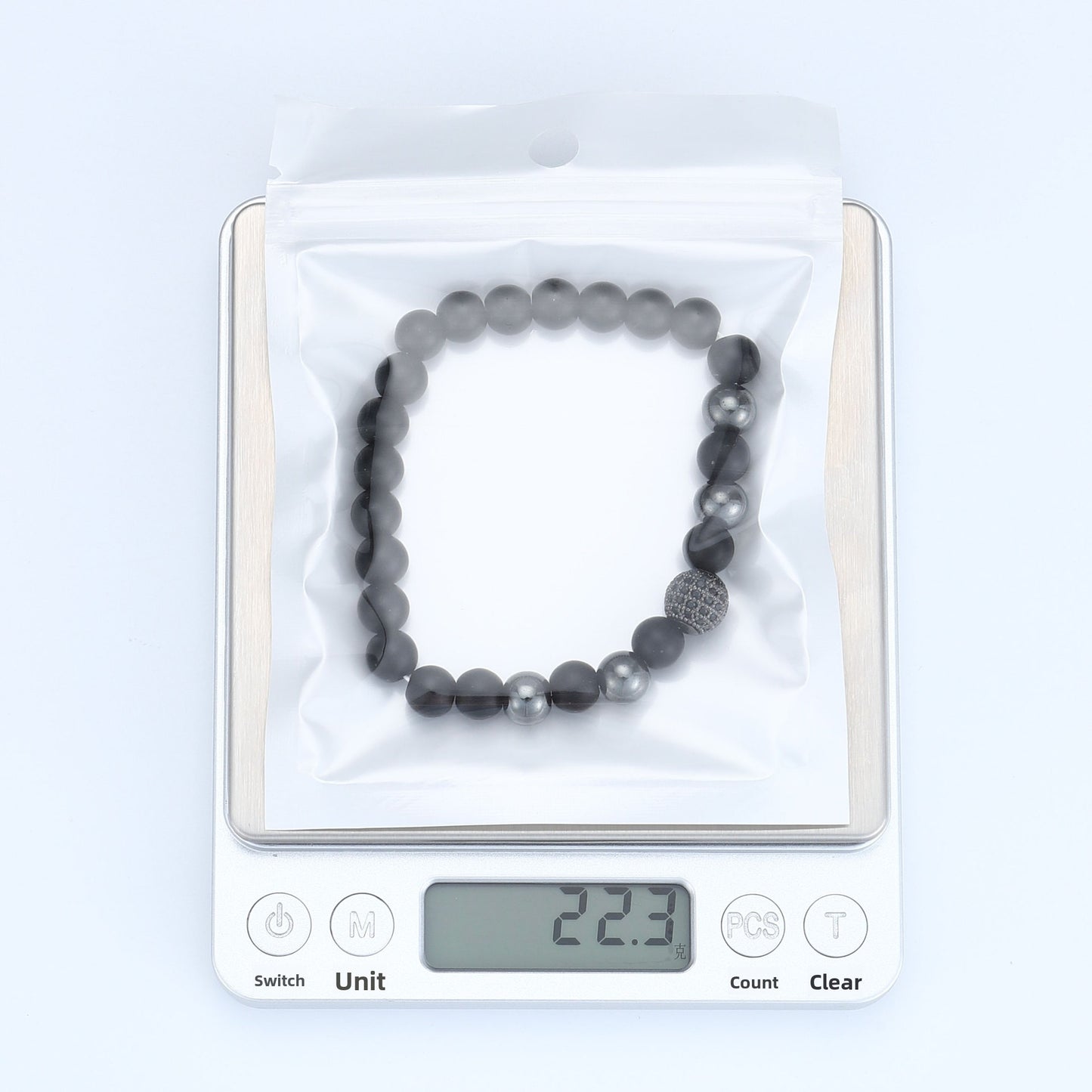 Men's Black Beaded Bracelet Featuring Elegant Beading Craftsmanship