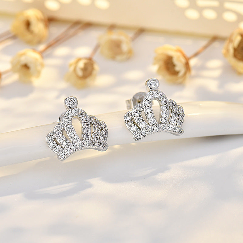 Crown For Women Copper Stud Earrings In Silver