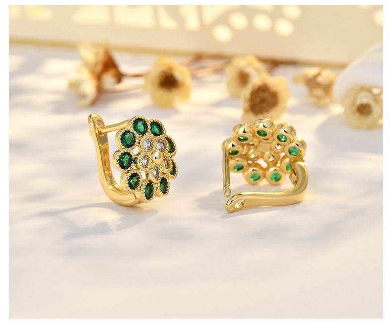 Copper Flowers Stud Earrings For Women In Silver, Elegant Ear Clutches