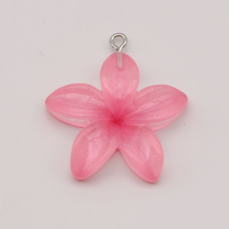 Ombre Resin Key Chain Featuring Love Charms, Stylish And Durable Accessory