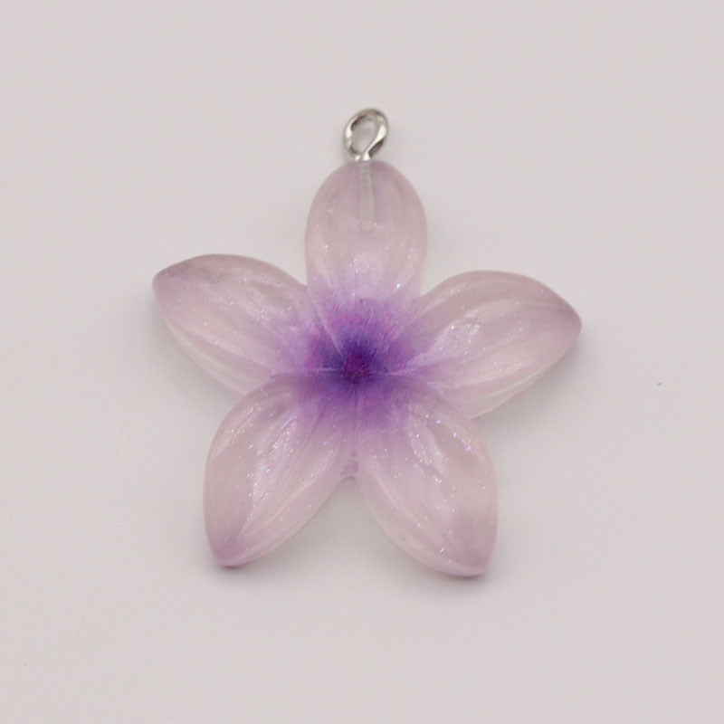 Ombre Resin Key Chain Featuring Love Charms, Stylish And Durable Accessory