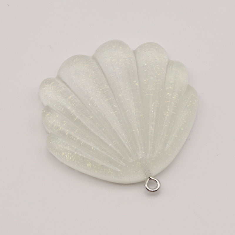 Marine Style Resin Shell Love Charms Pendant In Transparent Color