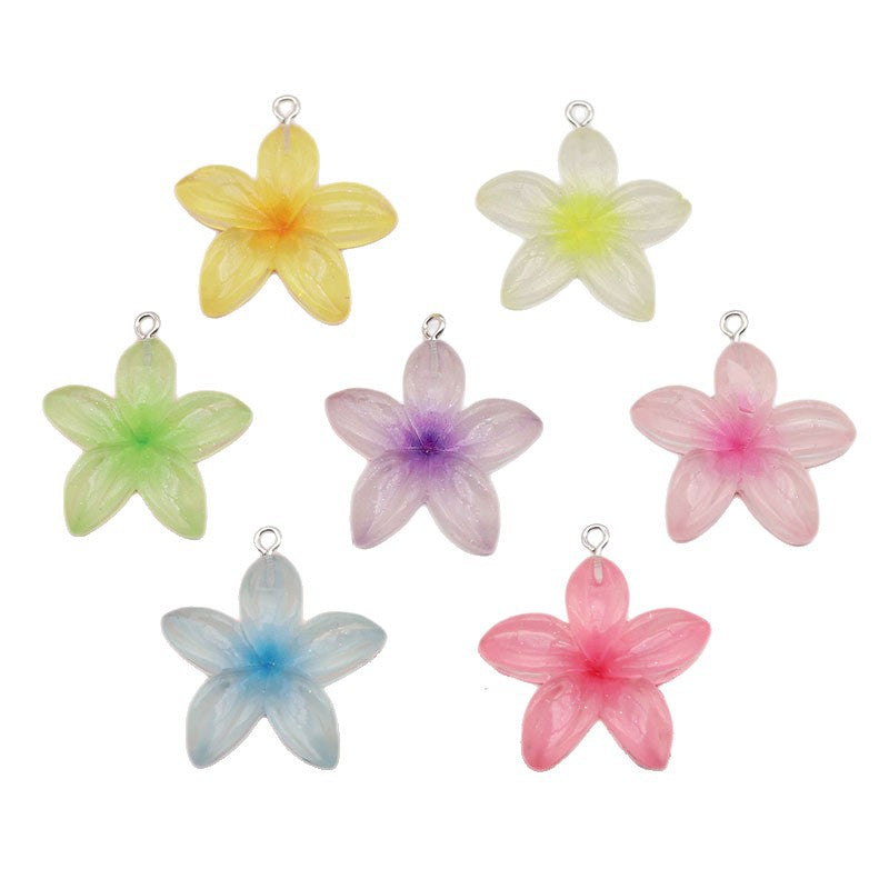 Ombre Resin Key Chain Featuring Love Charms, Stylish And Durable Accessory