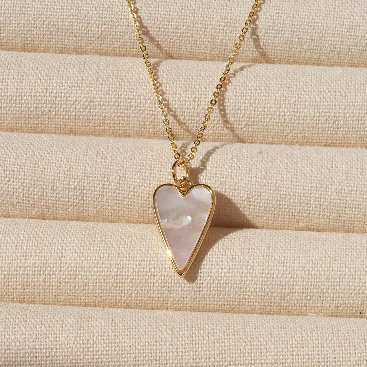 Heart Shape Pendant For Love Charms In Golden Copper Featuring Electroplating Craft