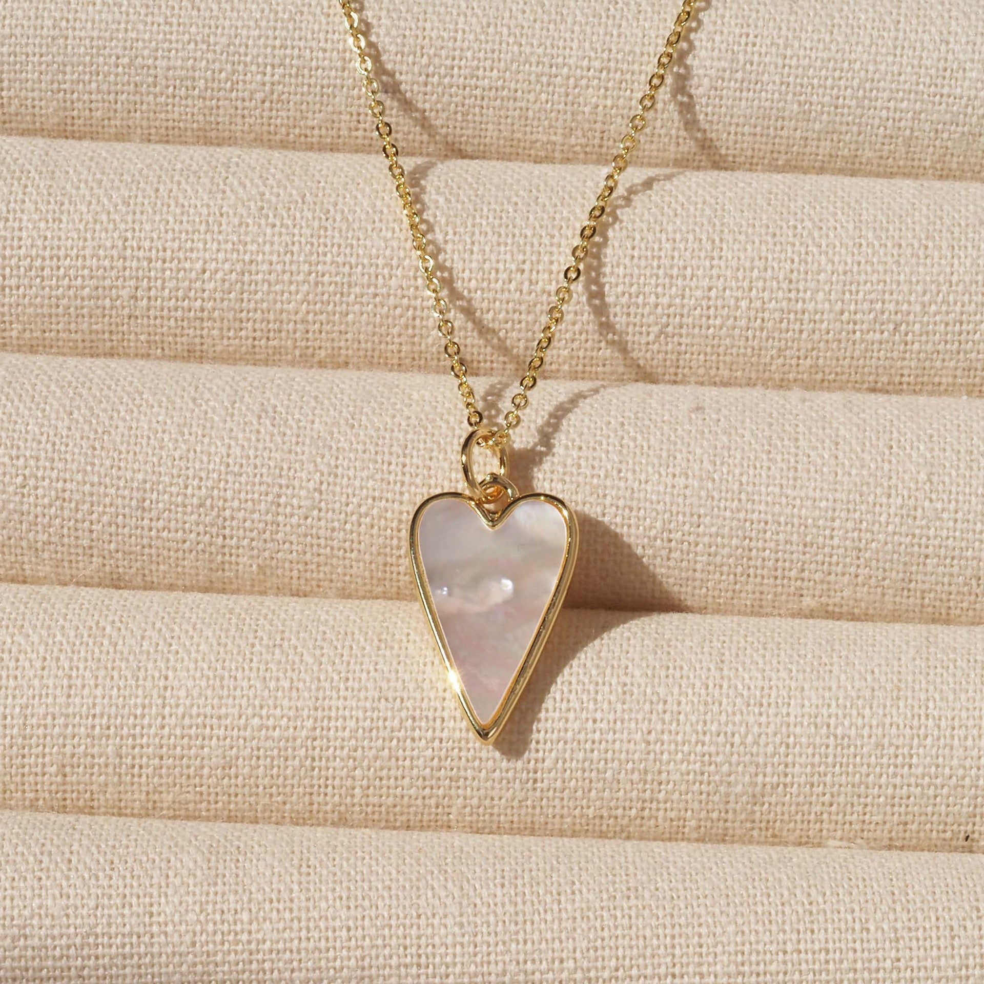 Heart Shape Pendant For Love Charms In Golden Copper Featuring Electroplating Craft