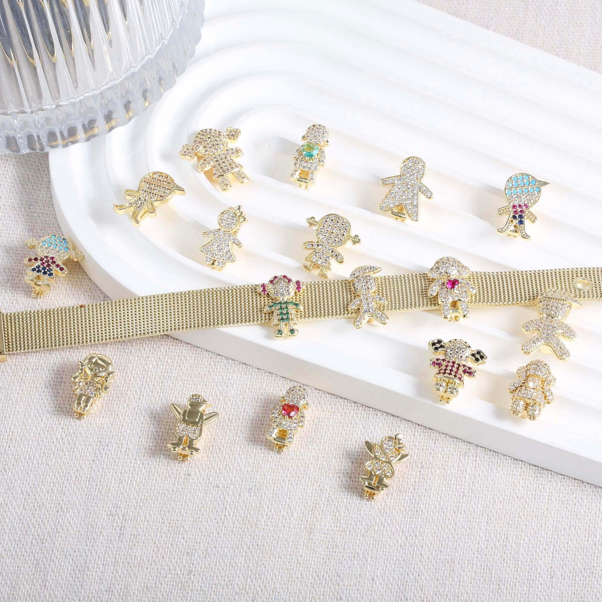 For Love Charms Copper Bracelets With Electroplated Gold Plating Featuring Zircon Inlay In Golden