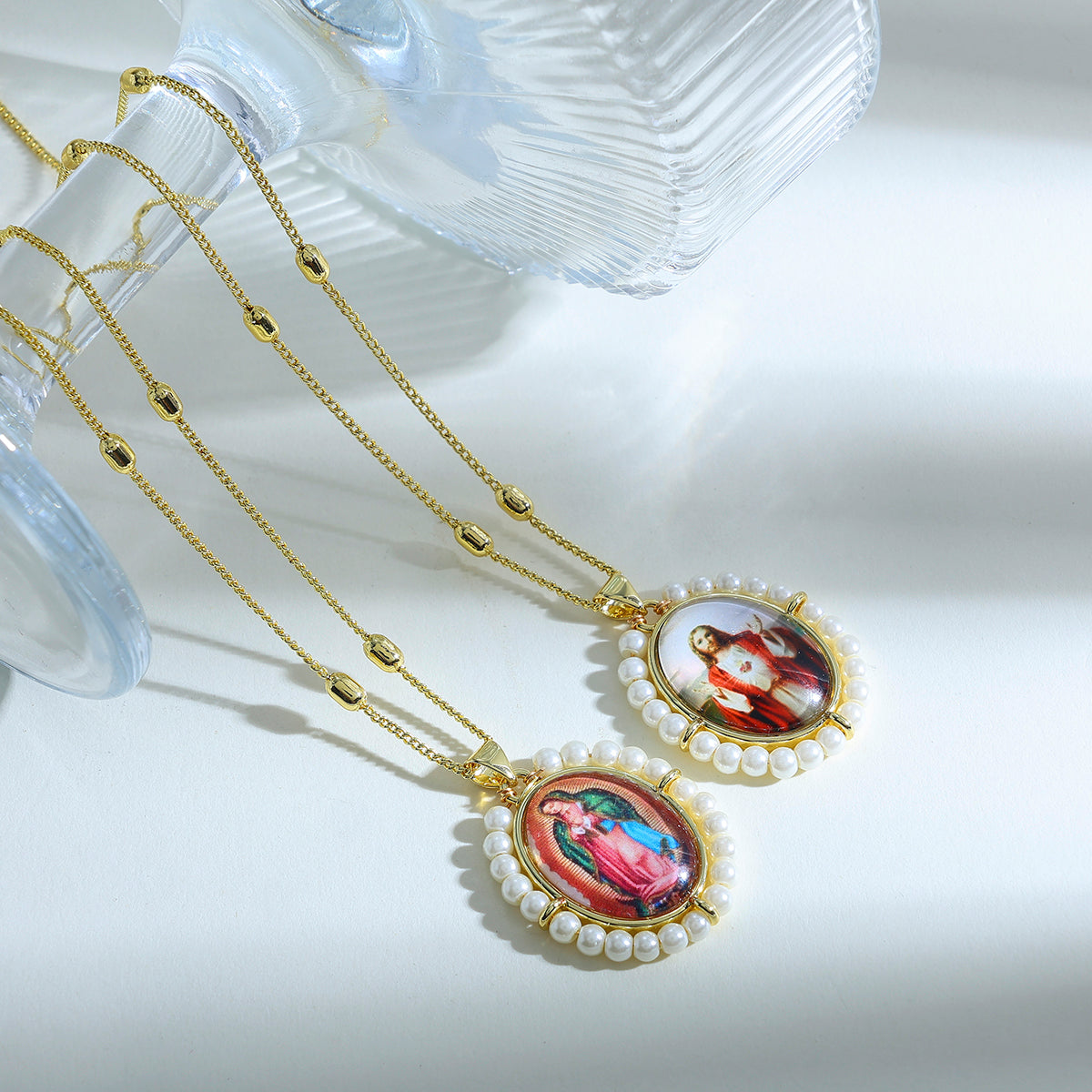 Polished Portrait Pendant Necklace For Women In Copper With 18K Real Gold Plated Finish And Beaded Chain