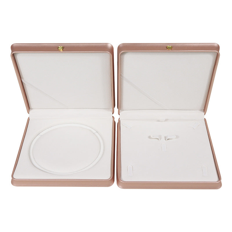 Plastic Necklace Box For Love Charms, 1 Piece, White Jewelry Packaging