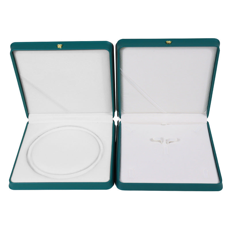 Plastic Necklace Box For Love Charms, 1 Piece, White Jewelry Packaging