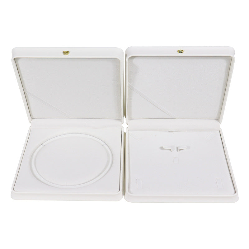 Plastic Necklace Box For Love Charms, 1 Piece, White Jewelry Packaging