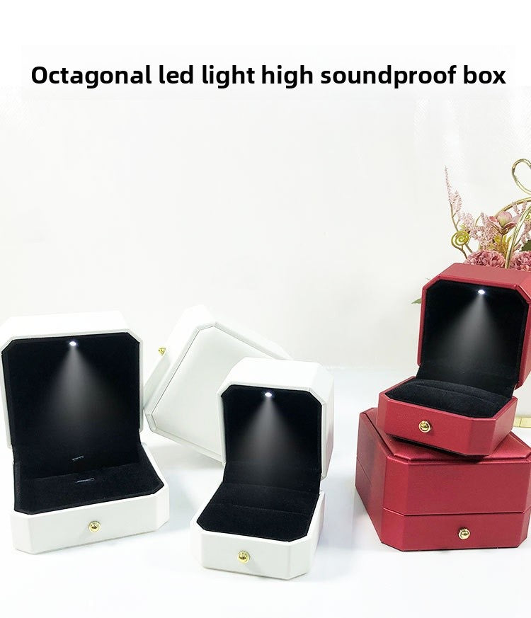 1 Piece White PU Leather Ring Box For Jewelry Packaging Featuring Love Charms Design