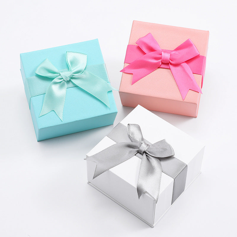 Bow Tie Jewelry Box In White Paper Featuring Love Charms Design, 1 Piece