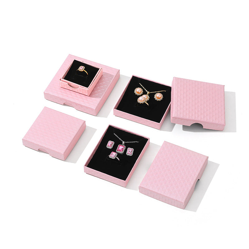 1 Piece Synthetic Jewelry Box In White Featuring Love Charms Design For Elegant Jewelry Storage