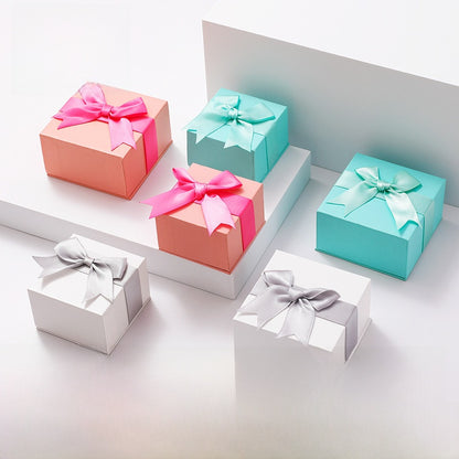 Bow Tie Jewelry Box In White Paper Featuring Love Charms Design, 1 Piece