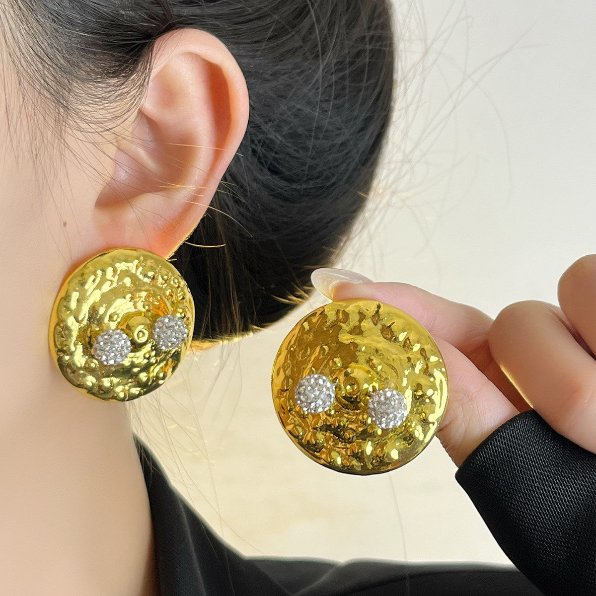 Round Retro Earrings For Women Featuring Electroplated Alloy And Rhinestone Inlay