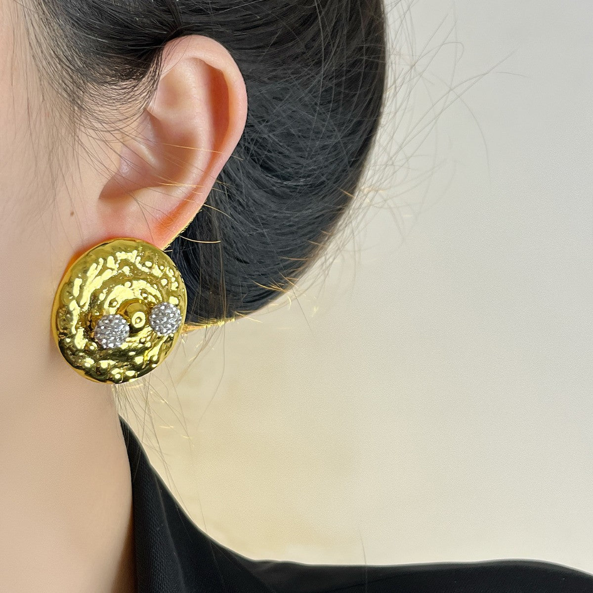 Round Retro Earrings For Women Featuring Electroplated Alloy And Rhinestone Inlay