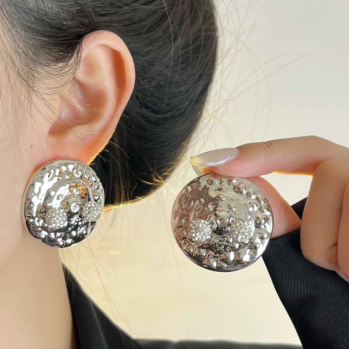 Round Retro Earrings For Women Featuring Electroplated Alloy And Rhinestone Inlay