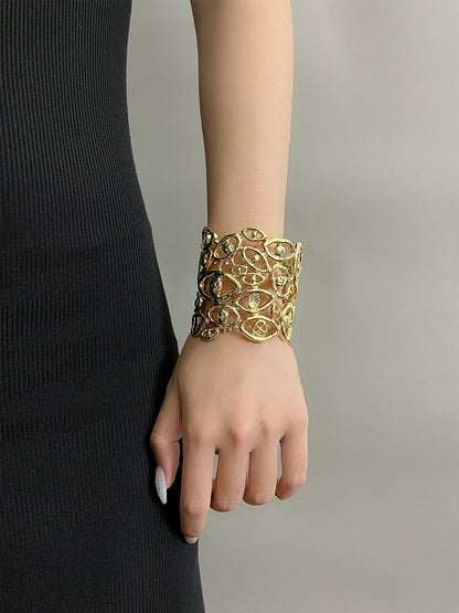 Devil's Eye Bangle For Women In Exaggerated Style, Golden Alloy With Electroplated Finish