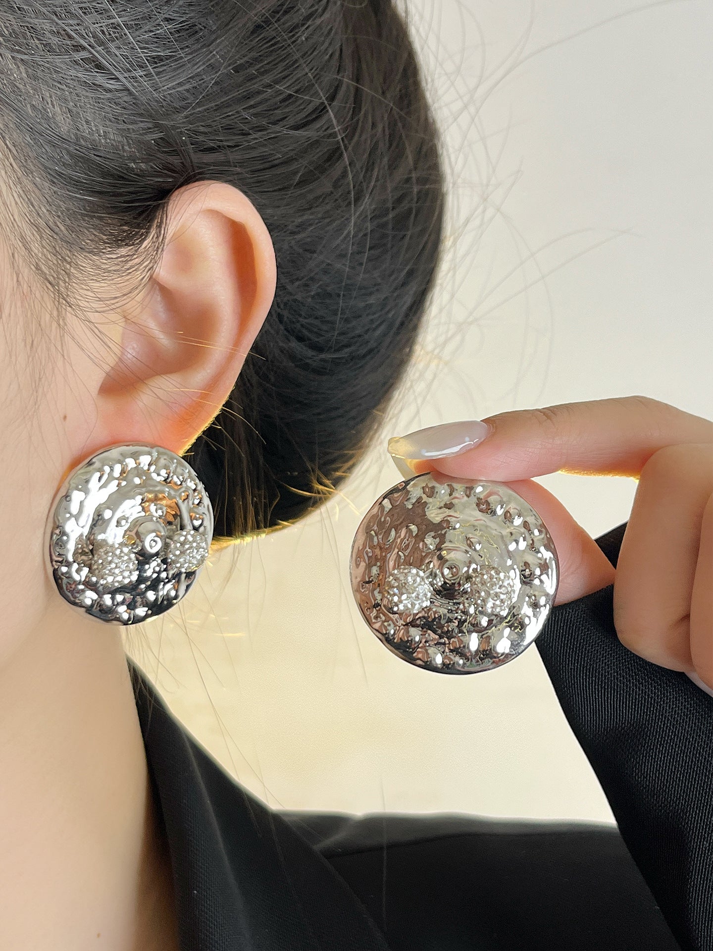 Round Retro Earrings For Women Featuring Electroplated Alloy And Rhinestone Inlay