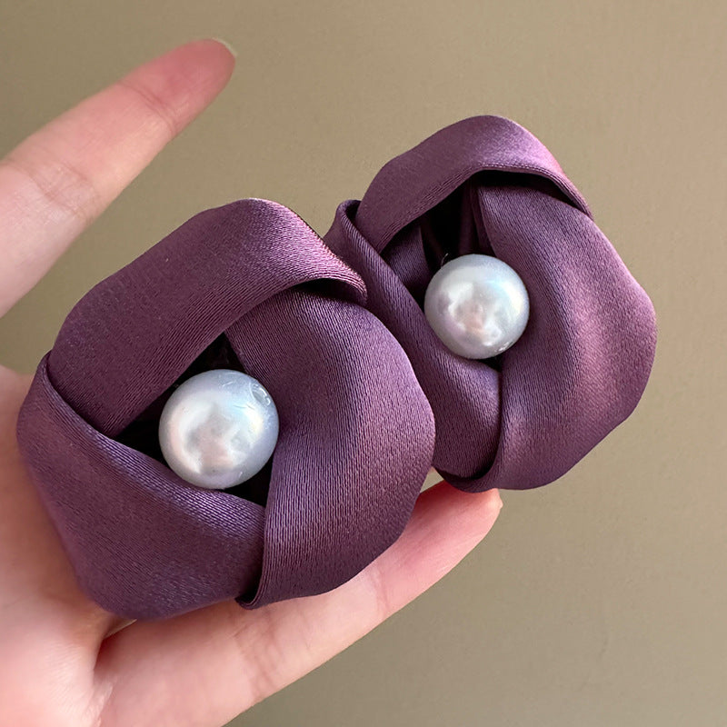 Handmade Sweet White Acrylic Flowers For Women Featuring Crystal Inlay