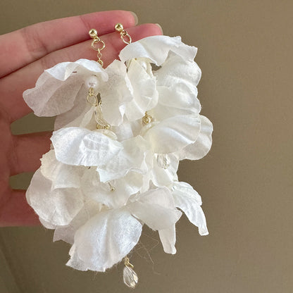 Sweet Multicolor Acrylic Flowers Tassel For Women Daily Wear