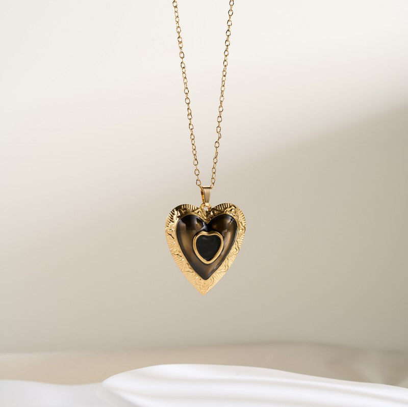 Heart Shape Pendant Necklace For Women In 304 Stainless Steel With Enamel Craft And 18K Real Gold Plated Cable Chain