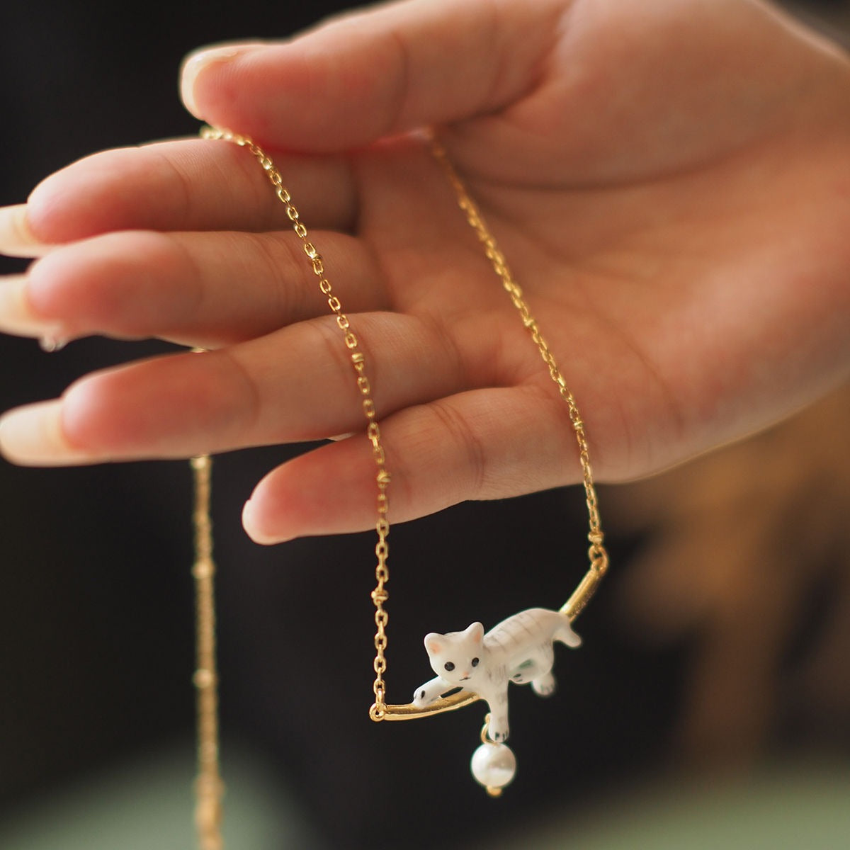 Pastoral Cat Necklace For Women Featuring Epoxy Craft And Zircon Inlay On Copper With Cable Chain