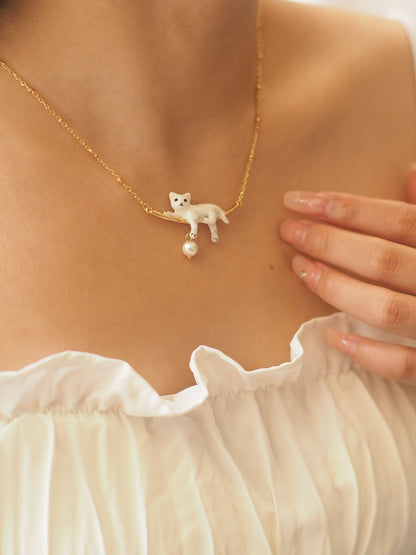 Pastoral Cat Necklace For Women Featuring Epoxy Craft And Zircon Inlay On Copper With Cable Chain