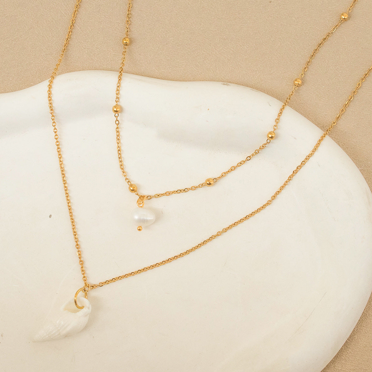 Conch Layered Necklaces For Women Featuring Shell Material, Perfect For Beach Wear