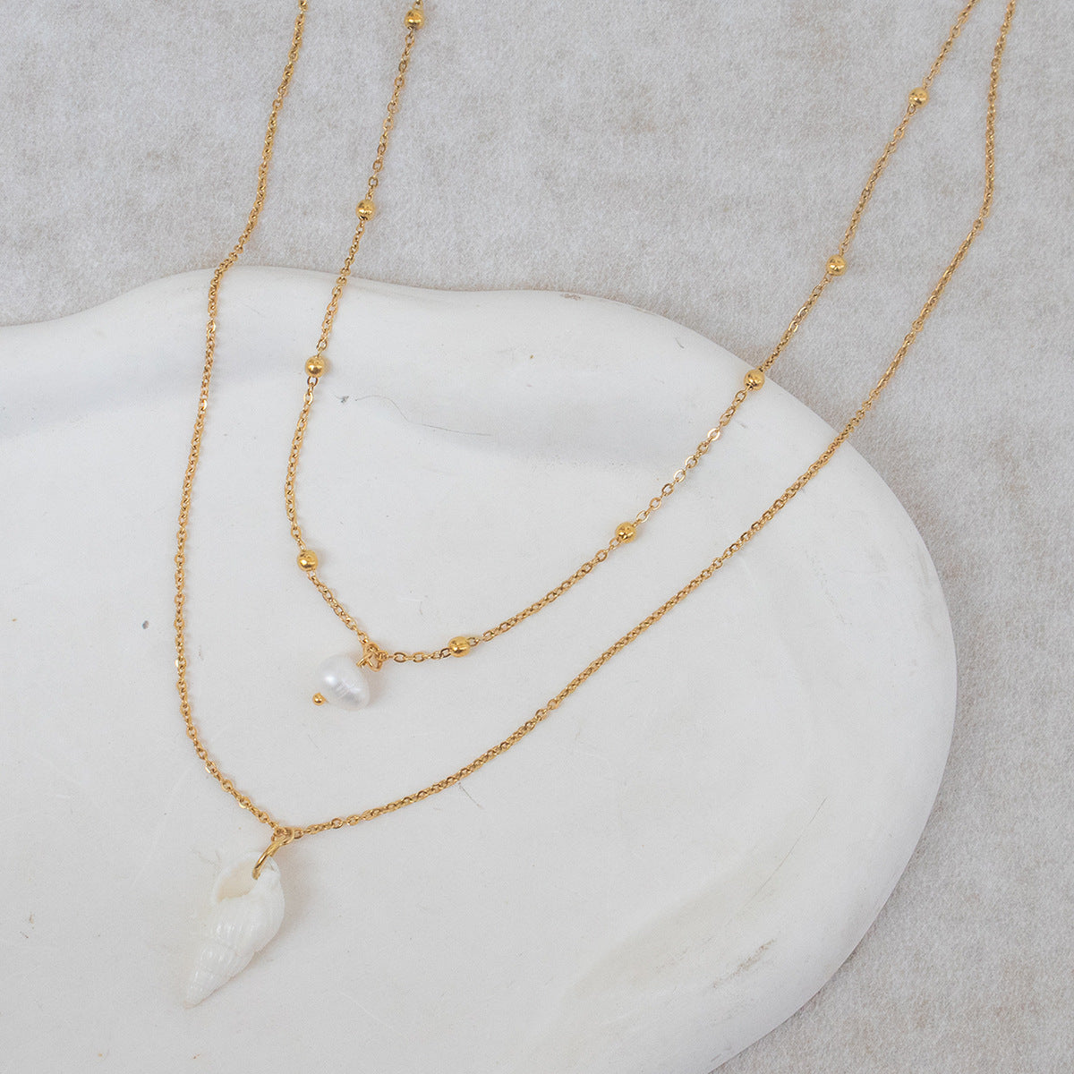 Conch Layered Necklaces For Women Featuring Shell Material, Perfect For Beach Wear