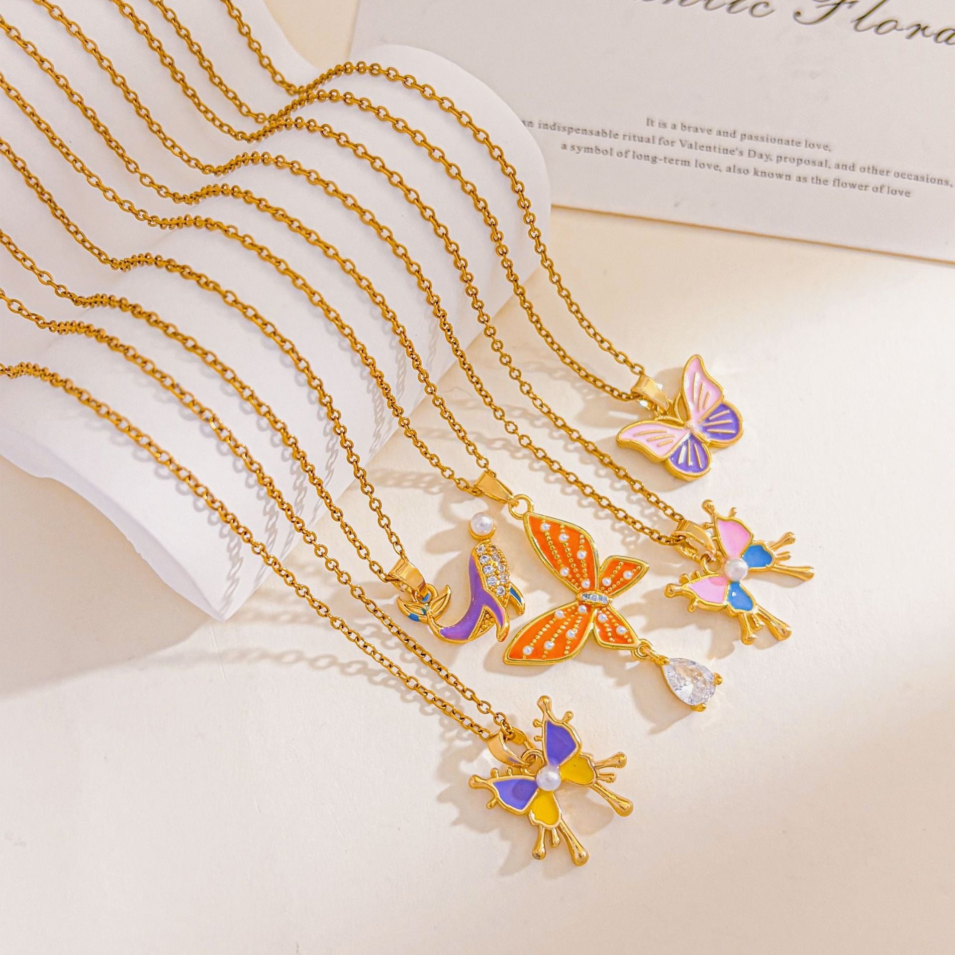 Sweet Butterfly Necklace For Unisex Featuring Zircon Inlay With Titanium Steel Cable Chain