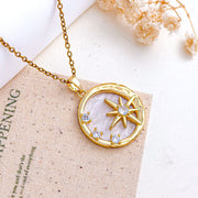 XL5643 Star Moon Round Necklace Gold White