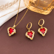 XL138 Big Red Heart Set Gold