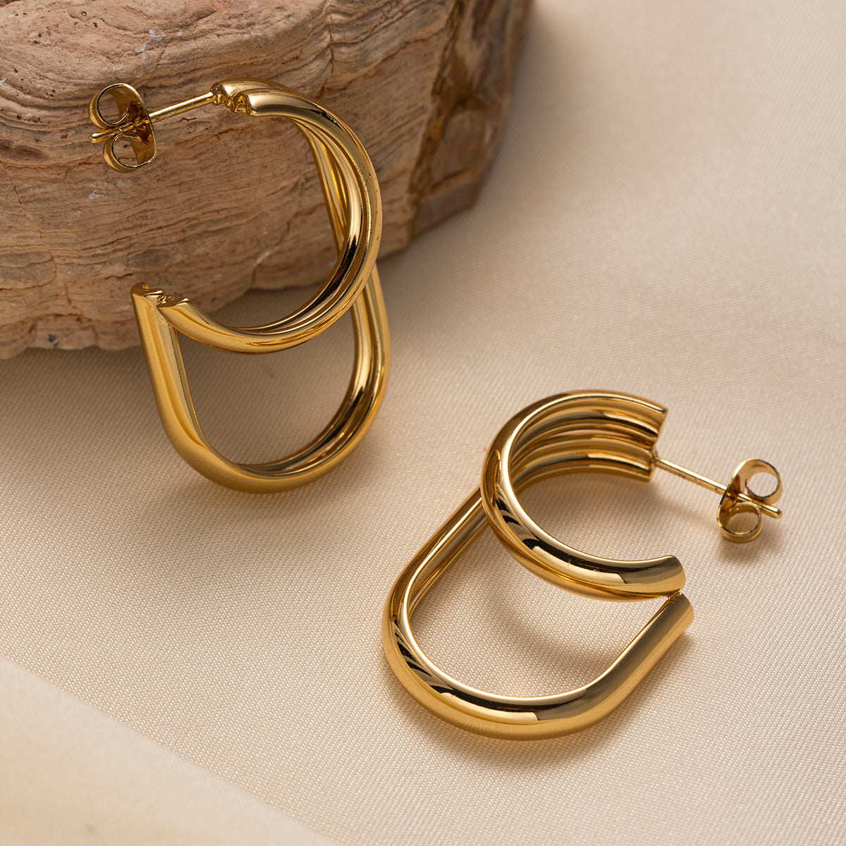 For Stud Earrings Made Of Titanium Steel With 18K Real Gold Plated Finish