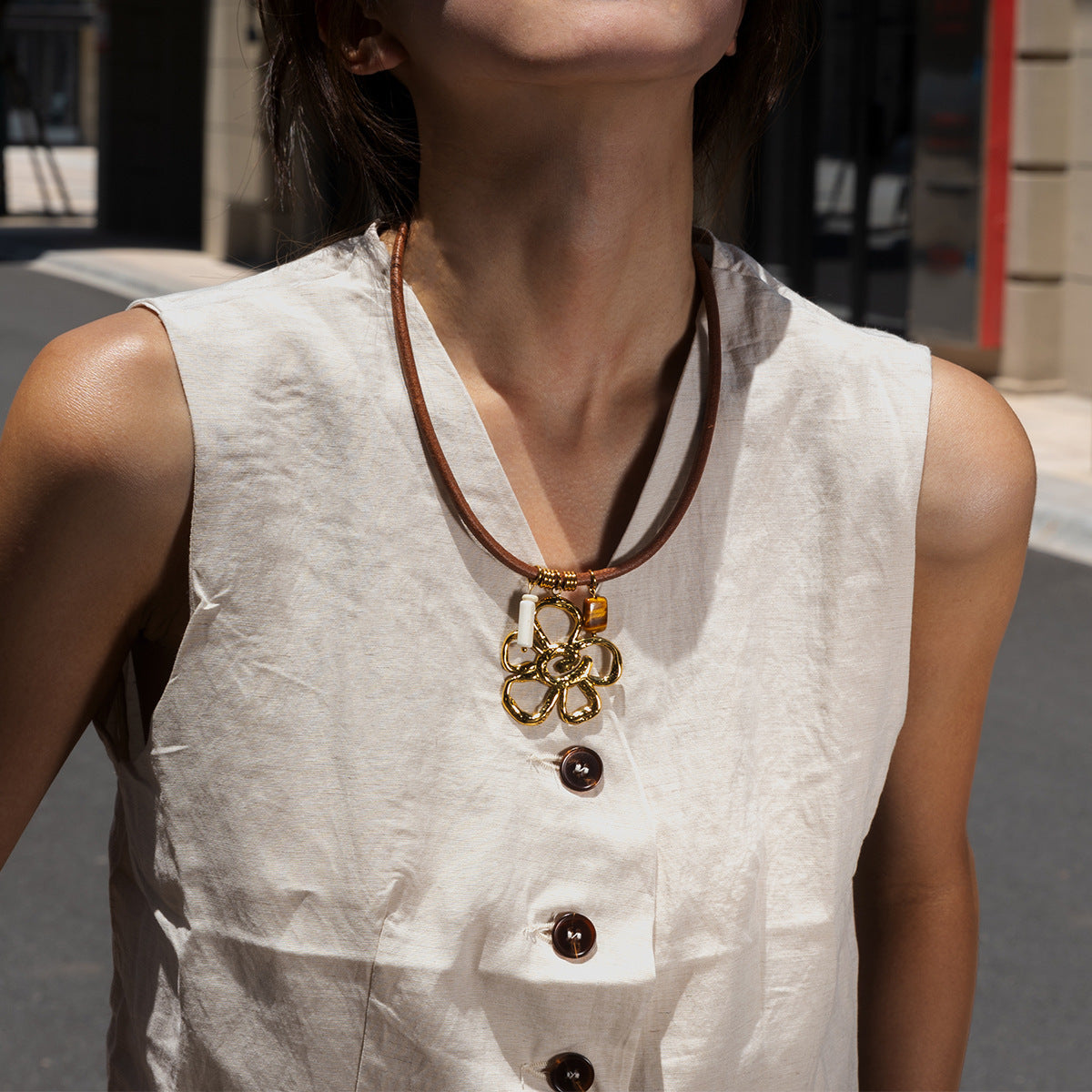 Flowers Pendant Necklace For Elegant Style