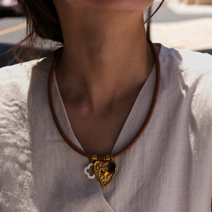 Flowers Pendant Necklace For Elegant Style