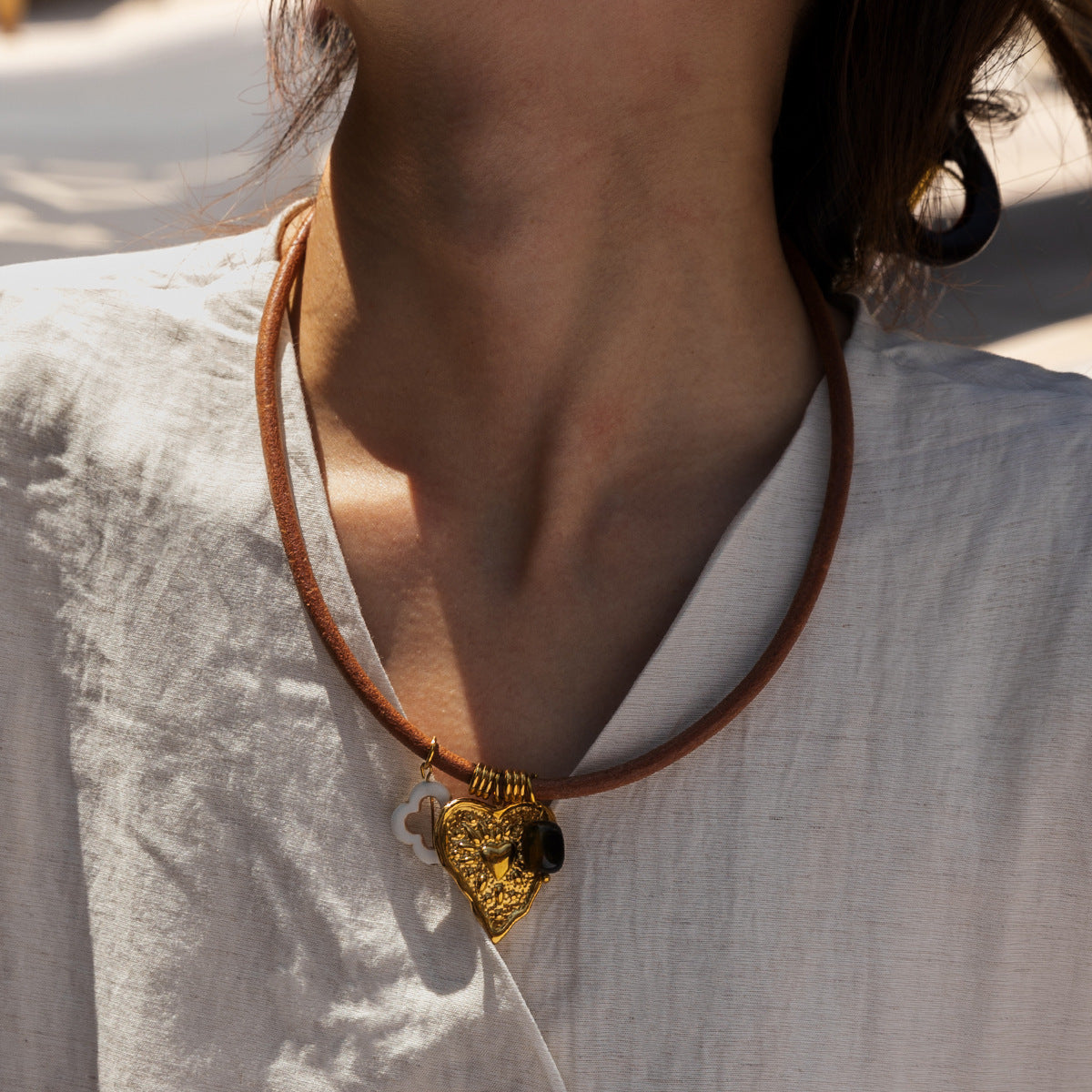 Flowers Pendant Necklace For Elegant Style