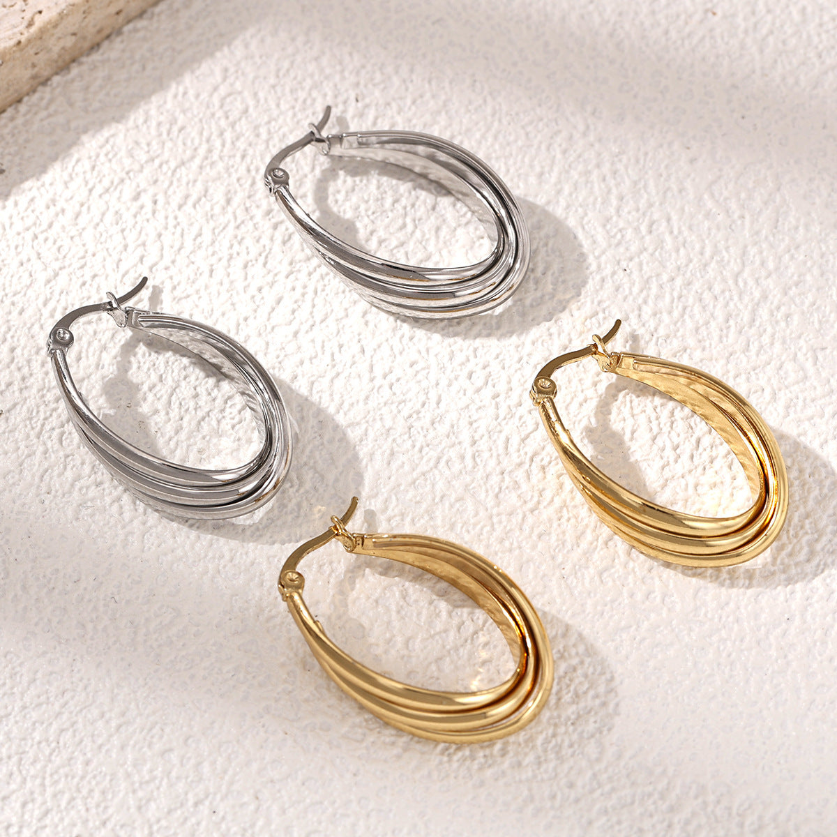 Sweet Circle Stud Earrings For Women In Steel Color, Made Of Durable 304 Stainless Steel