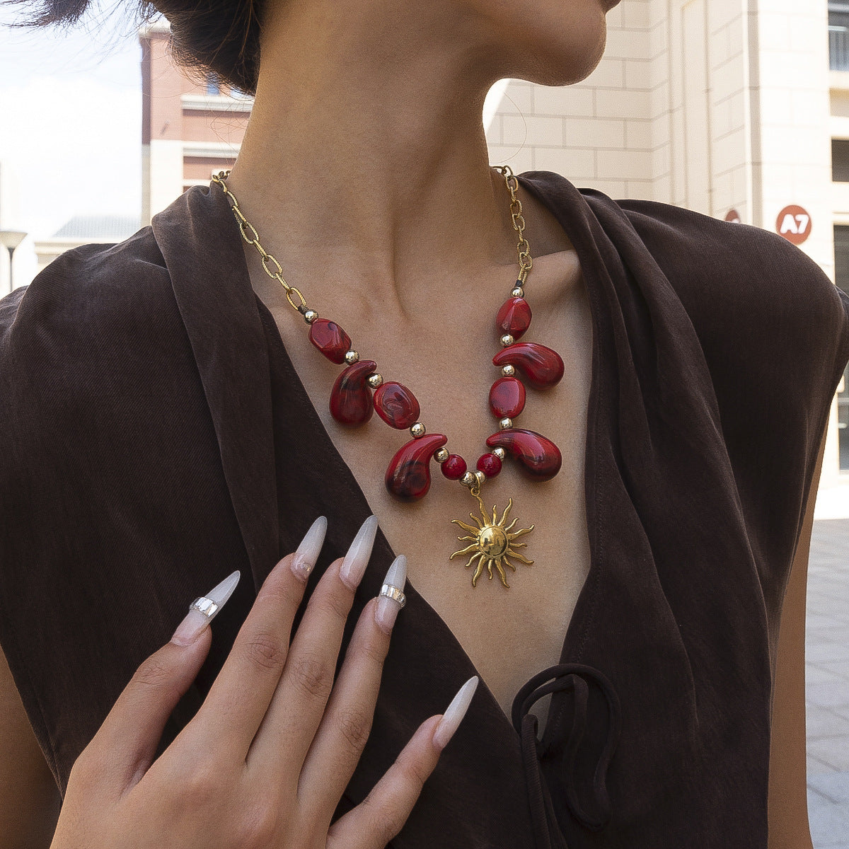 Sun Pattern Acrylic Necklace For Women Featuring Elegant Design