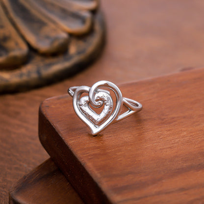 Heart Shape Ring For Women In 304 Stainless Steel Featuring A Golden Finish