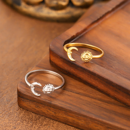 Unisex Star Ring In Golden Color For Everyday Wear