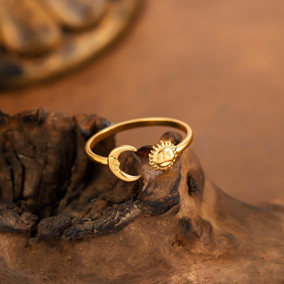 Unisex Star Ring In Golden Color For Everyday Wear