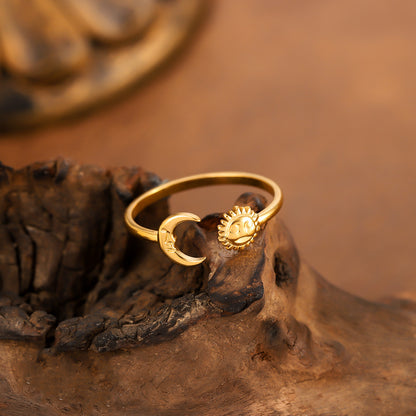 Unisex Star Ring In Golden Color For Everyday Wear