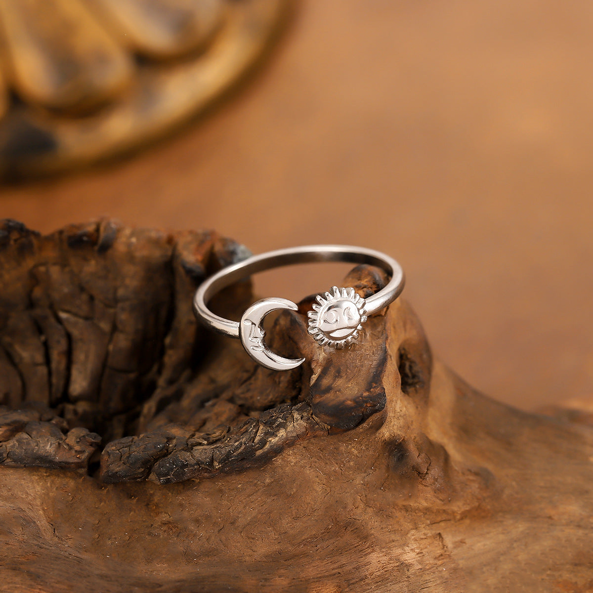 Unisex Star Ring In Golden Color For Everyday Wear