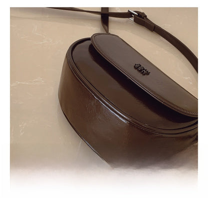 Shell-Shaped Shoulder Bag For Women In PU Leather, Stylish And Elegant Design
