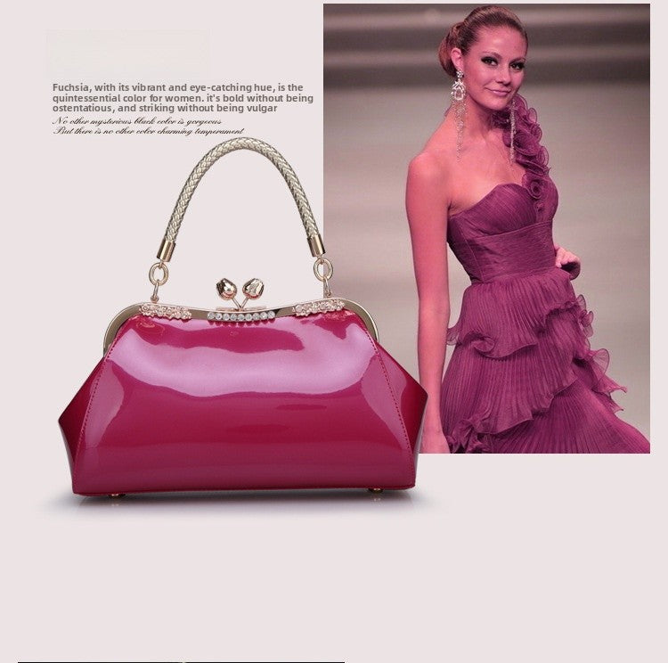 Square Shoulder Bag For Women In Patent Leather Featuring Elegant Design