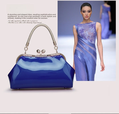 Square Shoulder Bag For Women In Patent Leather Featuring Elegant Design