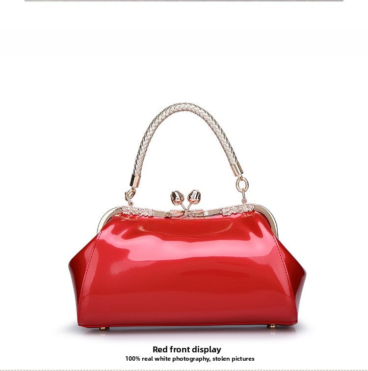 Square Shoulder Bag For Women In Patent Leather Featuring Elegant Design