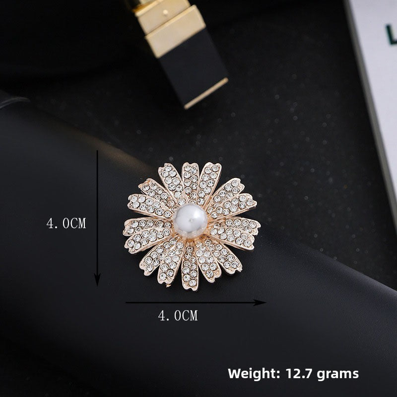 Elegant Flower Pearl Pin Brooch, Perfect Christmas Accessory With Delicate Floral Design