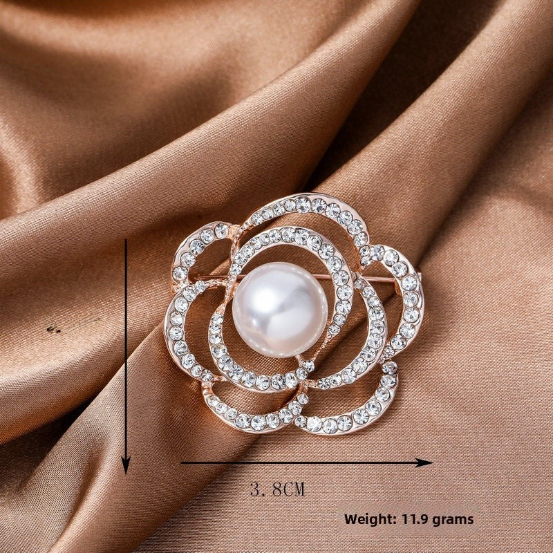 Elegant Flower Pearl Pin Brooch, Perfect Christmas Accessory With Delicate Floral Design